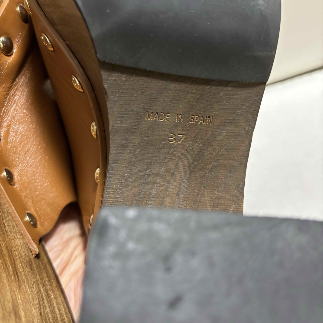 Chloe(クロエ)のクロエ　ブラウンレザー　サンダル レディースの靴/シューズ(サンダル)の商品写真