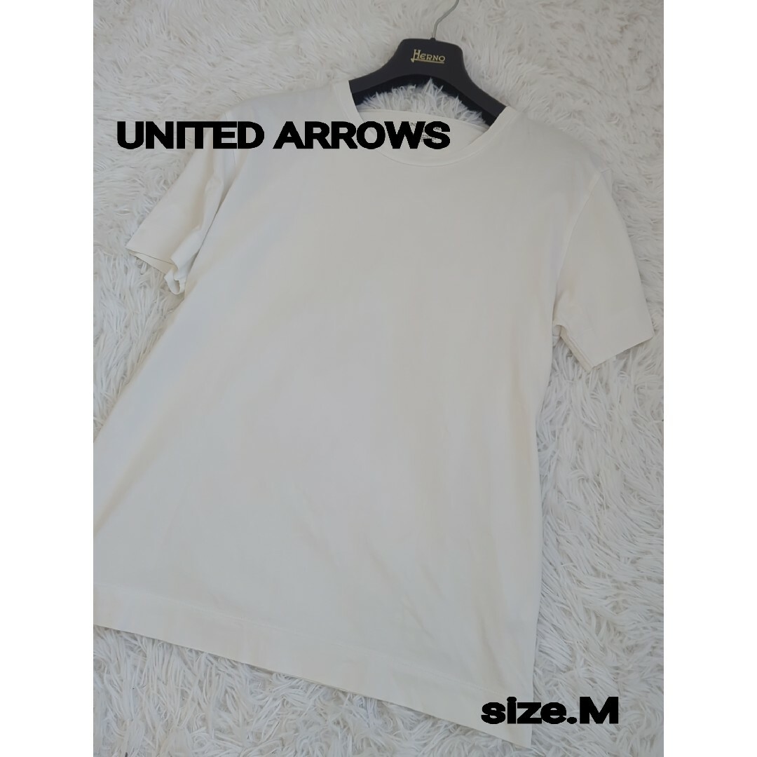 UNITED ARROWS(ユナイテッドアローズ)の美品　UNITED ARROWS　白　半袖シャツ　コットン　Tシャツ　裾　リブ メンズのトップス(Tシャツ/カットソー(半袖/袖なし))の商品写真