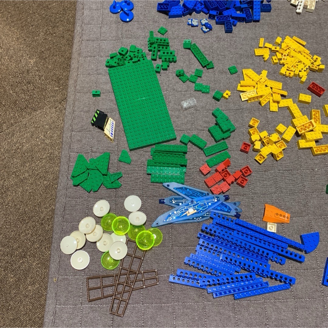 Lego(レゴ)のLEGO  パーツ　1k まとめ売り キッズ/ベビー/マタニティのおもちゃ(知育玩具)の商品写真