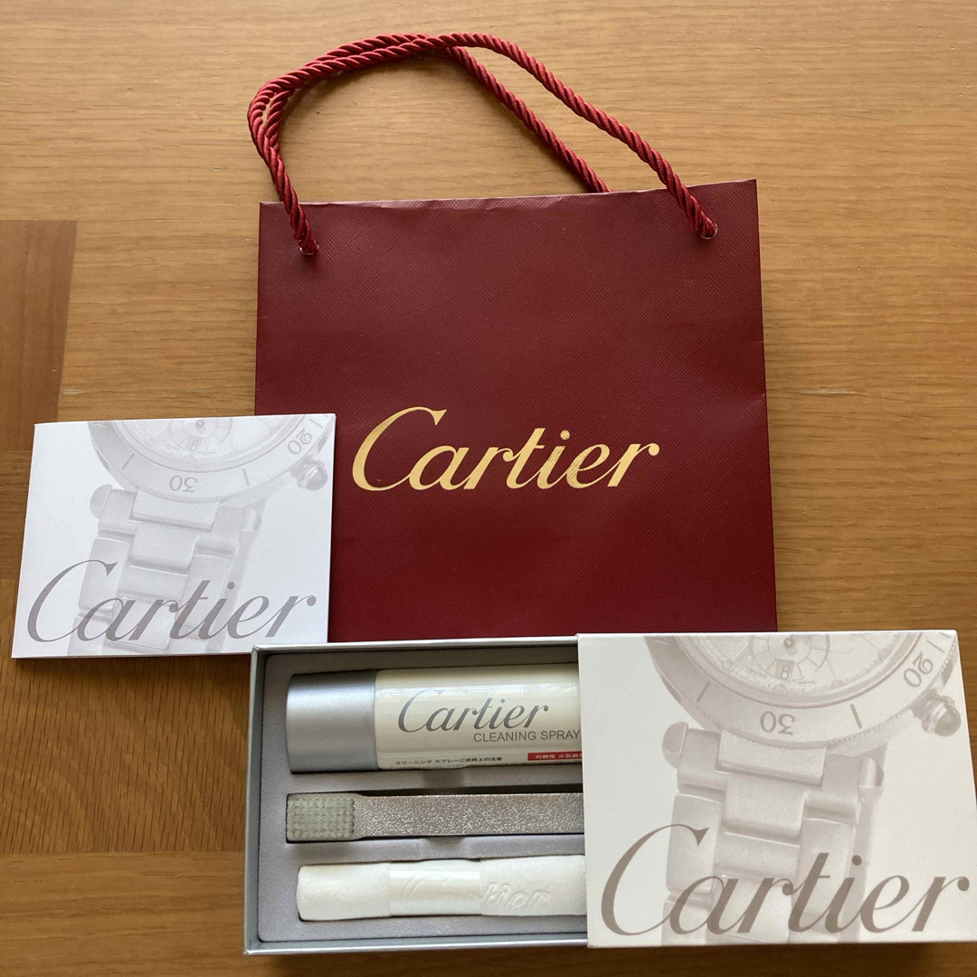 Cartier(カルティエ)のカルティエ　メタル　ブレスレット用　お手入れキット　時計クリーニング　紙袋付 レディースのファッション小物(その他)の商品写真