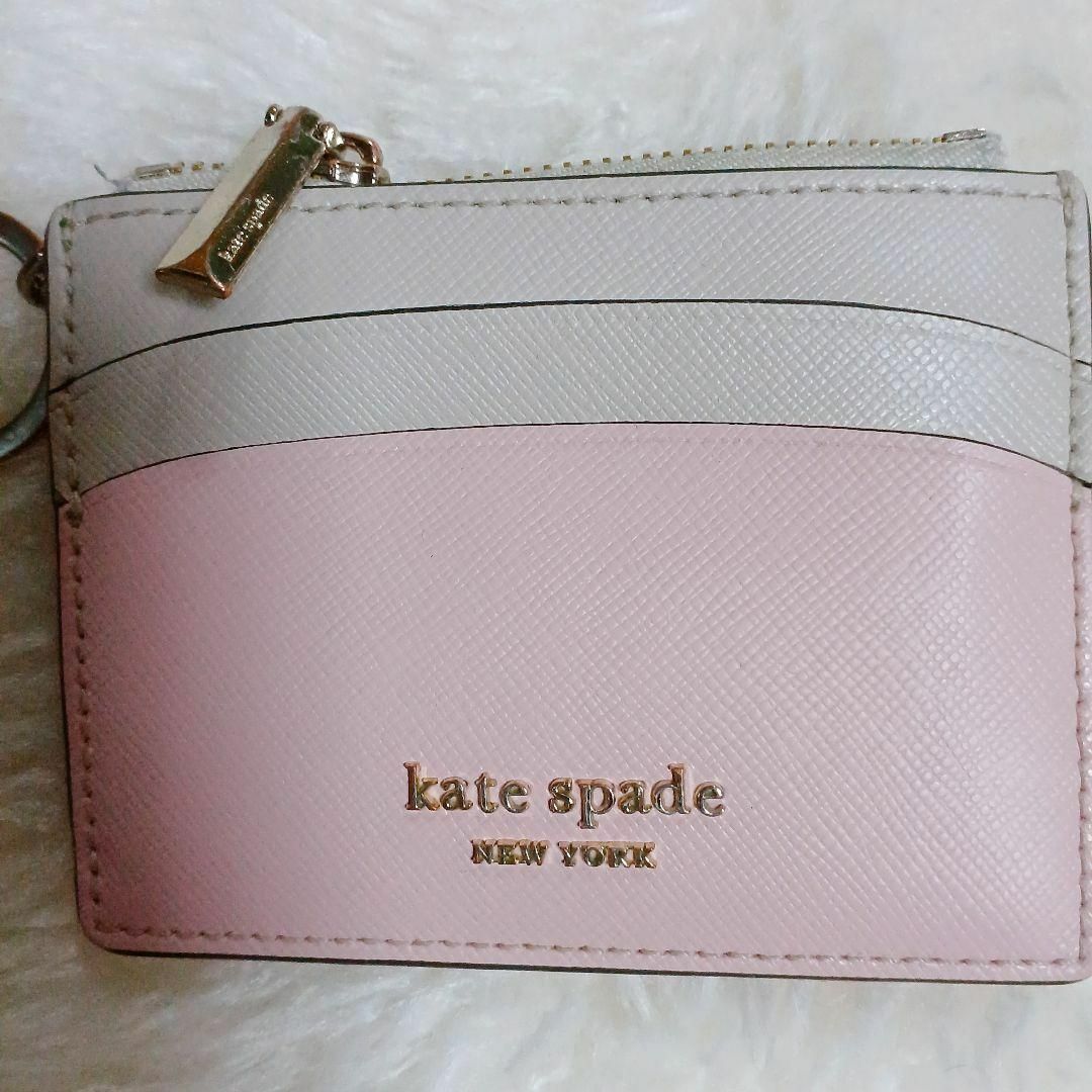 kate spade new york(ケイトスペードニューヨーク)の【美品✴️】kate spadeキーリング付カードケース　ファスナーコインケース レディースのファッション小物(名刺入れ/定期入れ)の商品写真