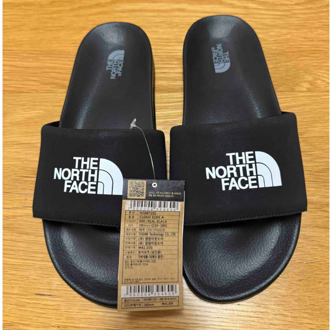 THE NORTH FACE(ザノースフェイス)の【新品】ノースフェイス サンダル クラウドスライド ブラック 28cm メンズの靴/シューズ(サンダル)の商品写真