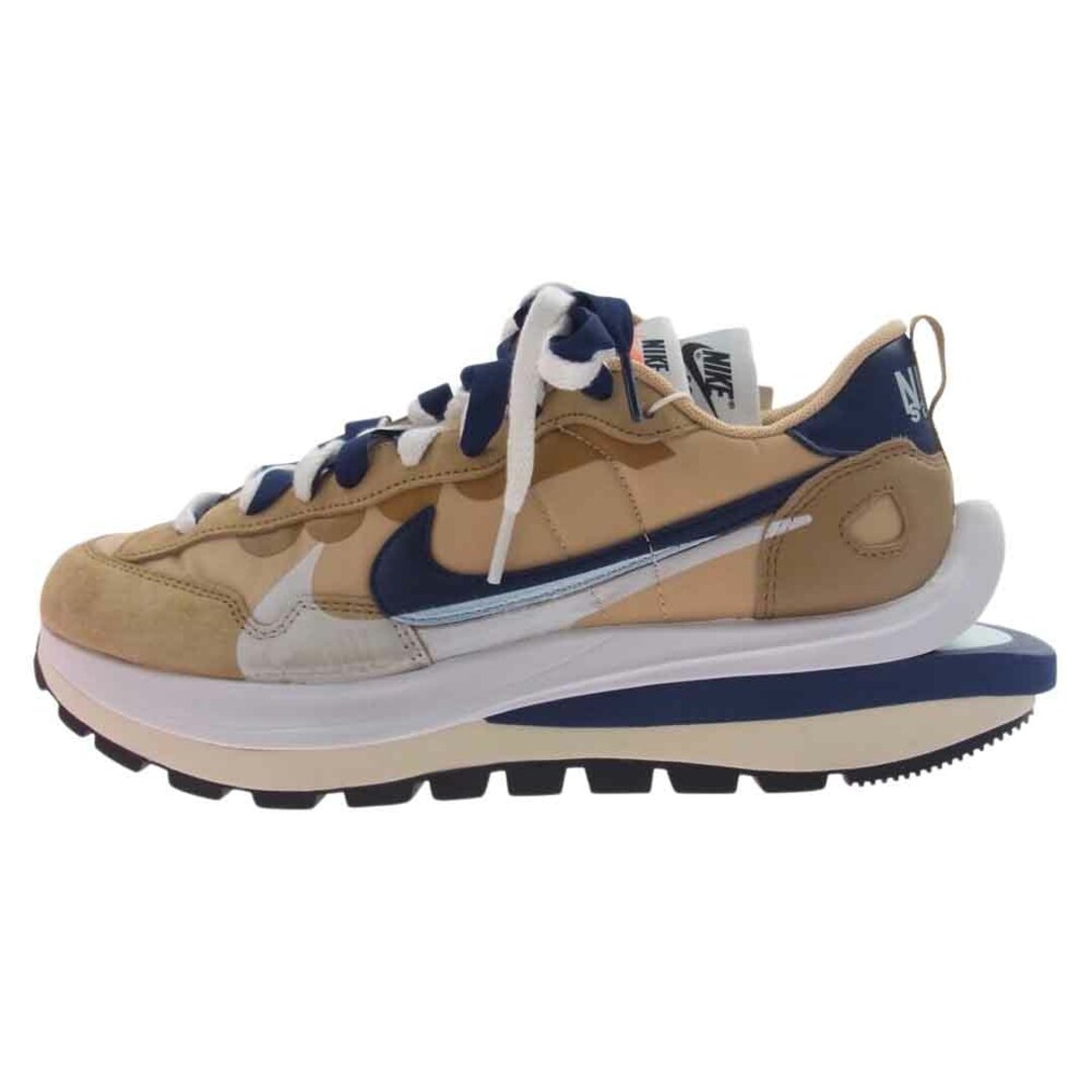 NIKE(ナイキ)のNIKE ナイキ スニーカー DD1875-200 Sacai Vapor Waffle Sesame And Blue Void サカイ ヴェイパー ワッフル セサミ アンド ブルーボイド ローカット スニーカー ベージュ系 ネイビー系 27cm【新古品】【未使用】【中古】 メンズの靴/シューズ(スニーカー)の商品写真