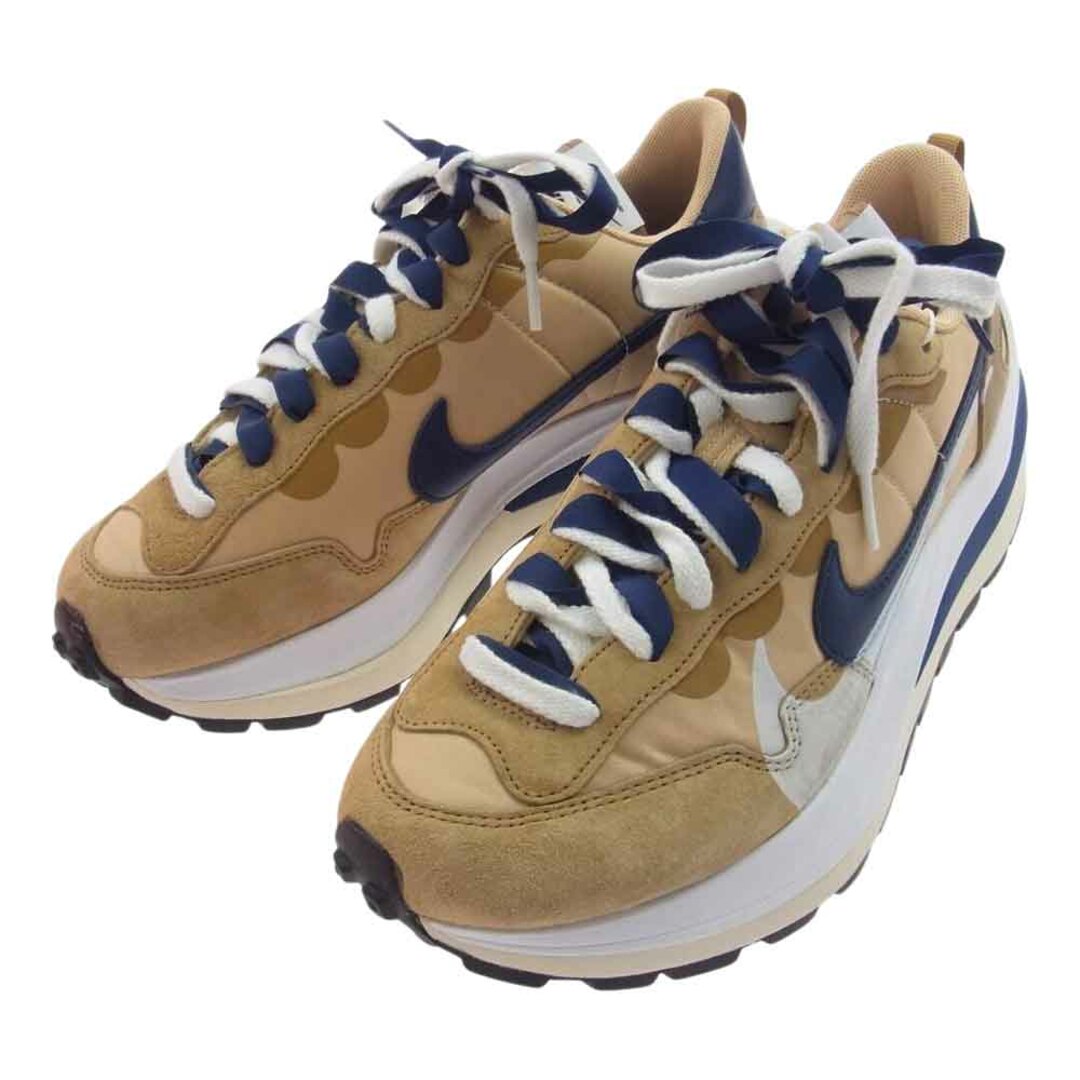 NIKE(ナイキ)のNIKE ナイキ スニーカー DD1875-200 Sacai Vapor Waffle Sesame And Blue Void サカイ ヴェイパー ワッフル セサミ アンド ブルーボイド ローカット スニーカー ベージュ系 ネイビー系 27cm【新古品】【未使用】【中古】 メンズの靴/シューズ(スニーカー)の商品写真