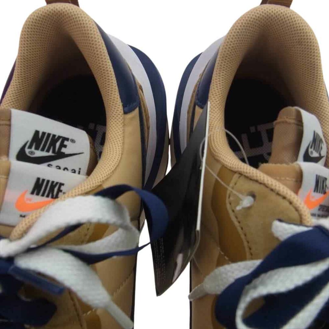 NIKE(ナイキ)のNIKE ナイキ スニーカー DD1875-200 Sacai Vapor Waffle Sesame And Blue Void サカイ ヴェイパー ワッフル セサミ アンド ブルーボイド ローカット スニーカー ベージュ系 ネイビー系 27cm【新古品】【未使用】【中古】 メンズの靴/シューズ(スニーカー)の商品写真