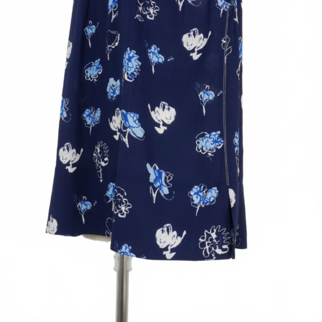 Marni(マルニ)のマルニ MARNI 花柄 ノースリーブブラウス トップス 40 紺 ネイビー レディースのトップス(シャツ/ブラウス(半袖/袖なし))の商品写真
