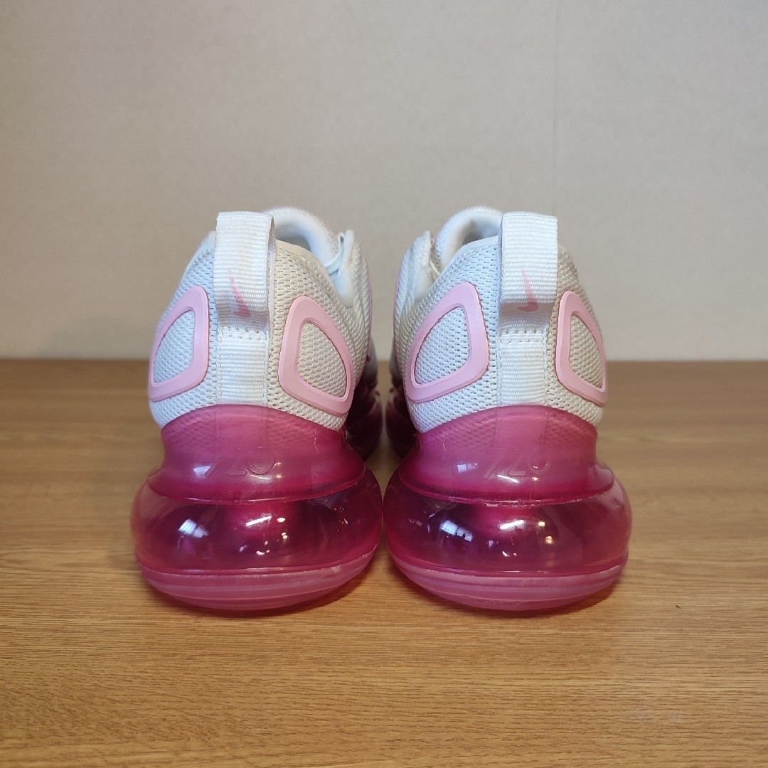 NIKE(ナイキ)の大人気 NIKE WMNS AIR MAX 720 "WHITE/PINK" レディースの靴/シューズ(スニーカー)の商品写真