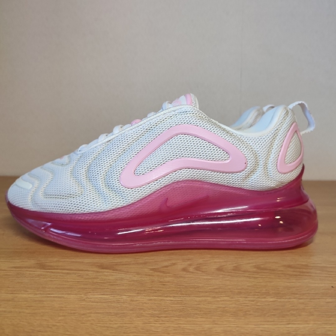 NIKE(ナイキ)の大人気 NIKE WMNS AIR MAX 720 "WHITE/PINK" レディースの靴/シューズ(スニーカー)の商品写真