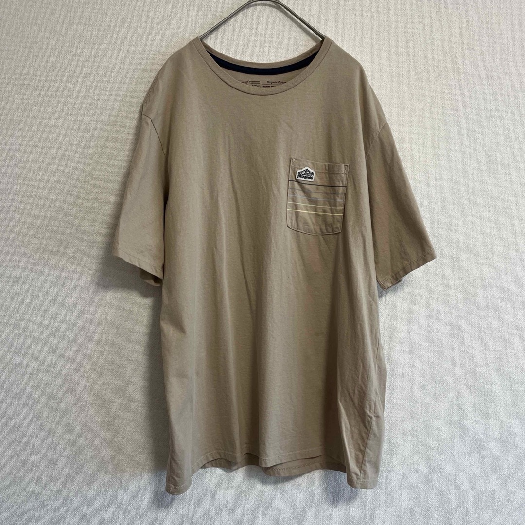 patagonia(パタゴニア)のパタゴニア　Patagonia Tシャツ 半袖Tシャツ ポケット　ベージュ　M メンズのトップス(Tシャツ/カットソー(半袖/袖なし))の商品写真