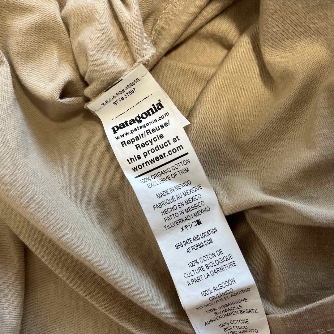 patagonia(パタゴニア)のパタゴニア　Patagonia Tシャツ 半袖Tシャツ ポケット　ベージュ　M メンズのトップス(Tシャツ/カットソー(半袖/袖なし))の商品写真