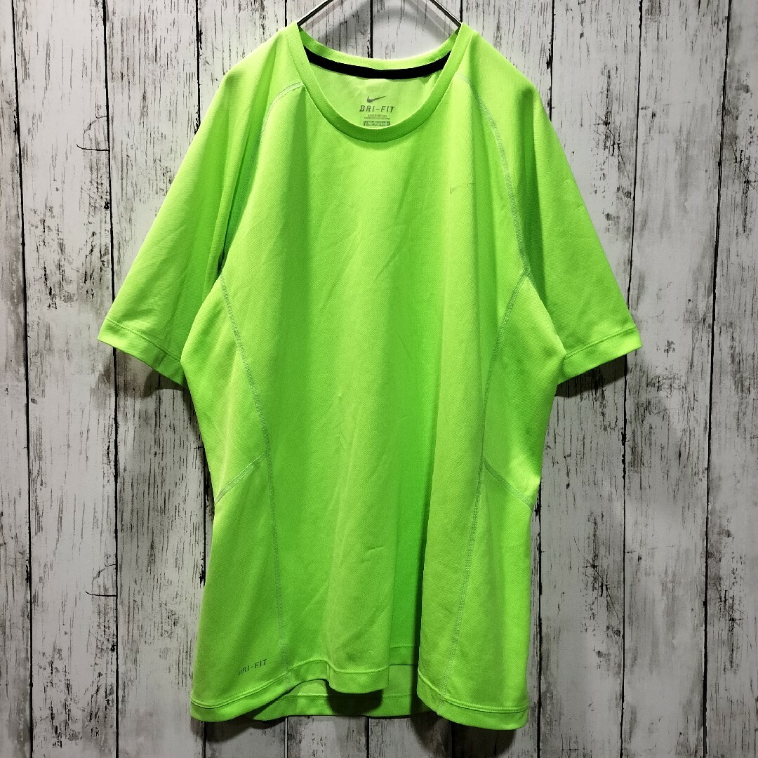 ナイキ　ドライTシャツ　NIKE　ランニング　トレーニング　古着 メンズのトップス(Tシャツ/カットソー(半袖/袖なし))の商品写真