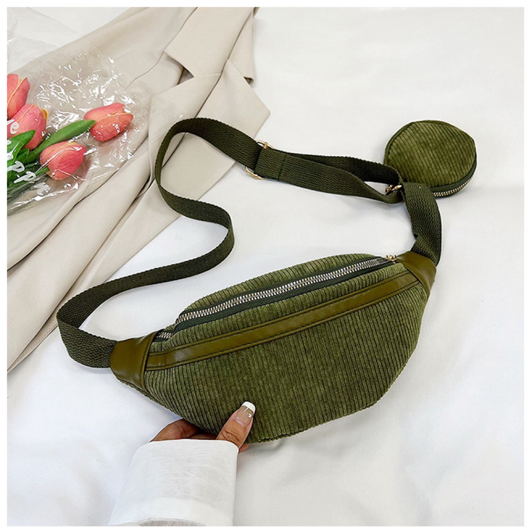 【残りわずか❤️】ボディバッグ コーデュロイ ミニポーチ 韓国 可愛い 大容量 レディースのバッグ(ショルダーバッグ)の商品写真