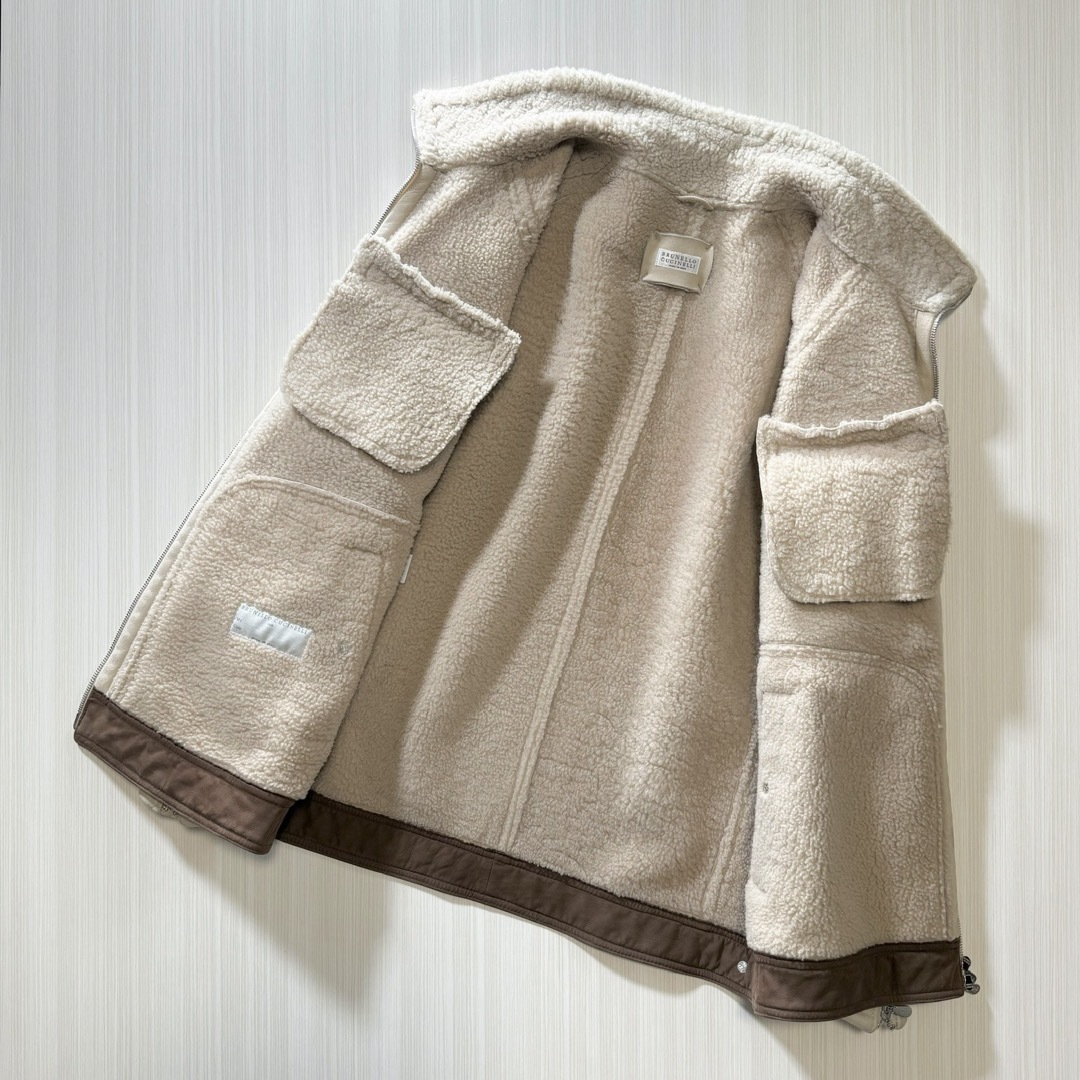 BRUNELLO CUCINELLI(ブルネロクチネリ)のM34★美品★極上ムートンブルゾン ブルネロクチネリ レザージャケット メンズのジャケット/アウター(レザージャケット)の商品写真