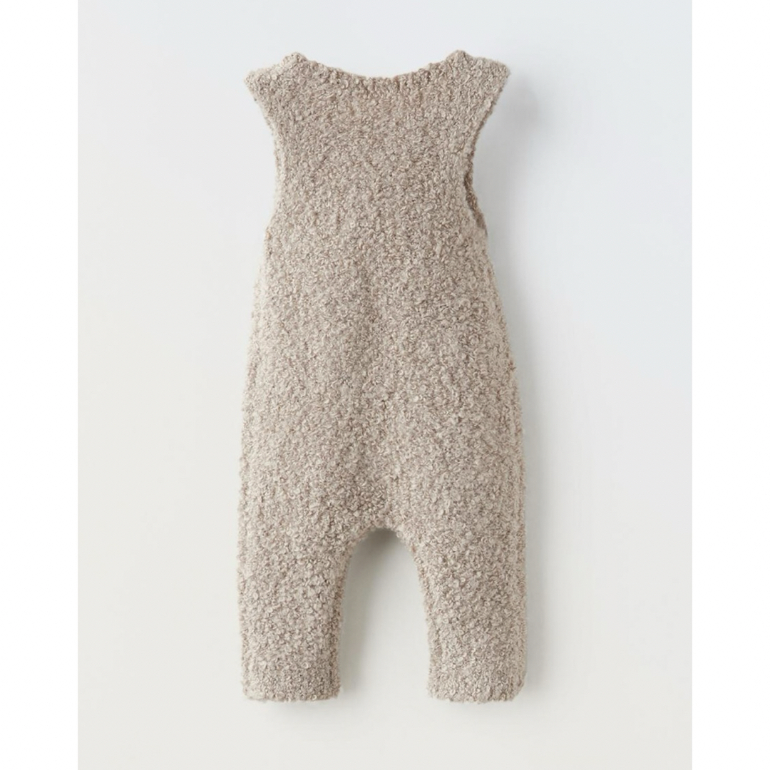 ZARA(ザラ)のzara kids baby ブークレニット　オーバーオール キッズ/ベビー/マタニティのベビー服(~85cm)(ロンパース)の商品写真