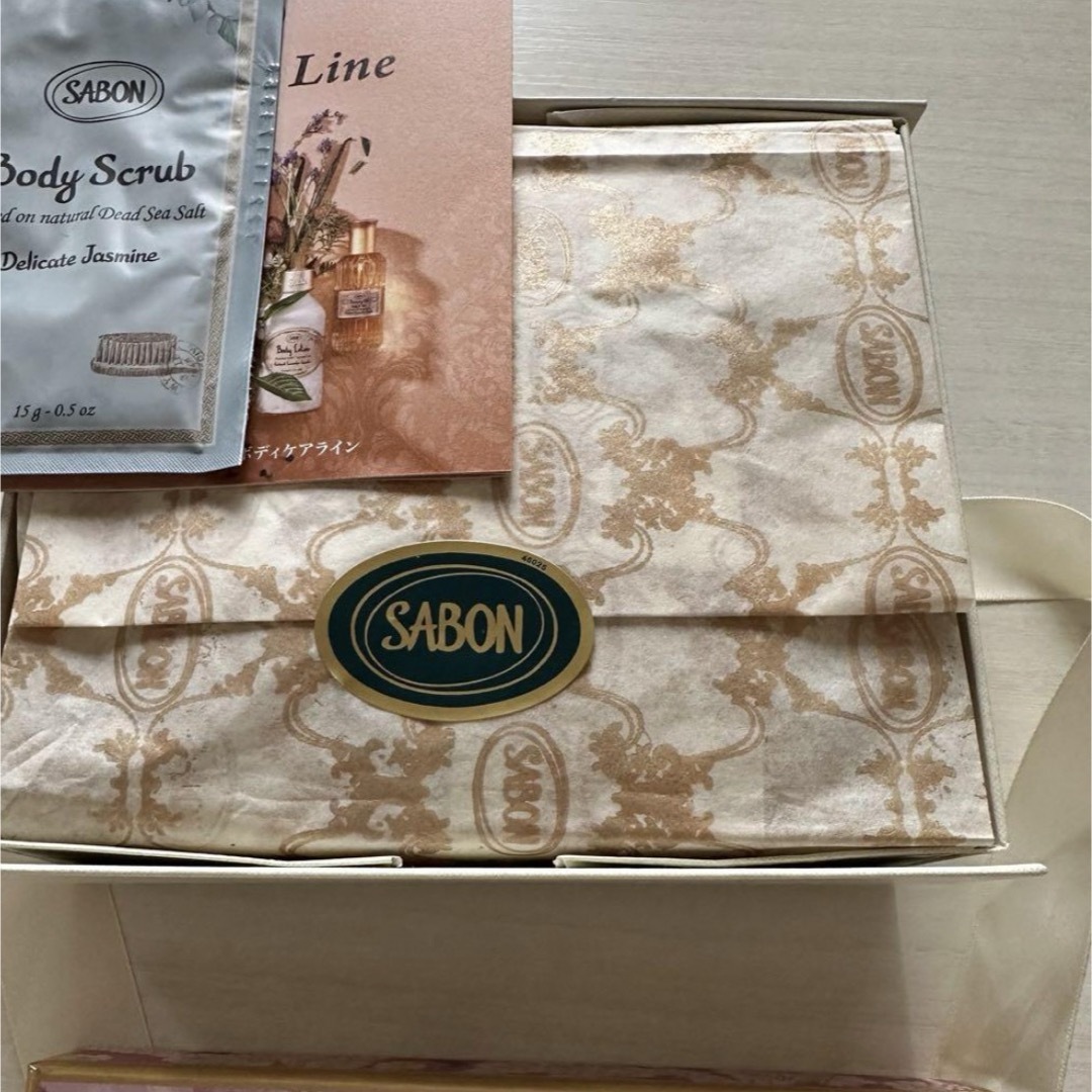 SABON(サボン)のサボン　プレゼント　ギフトセット　ボディスクラブ　ボディーミルク　プレゼント コスメ/美容のボディケア(ボディスクラブ)の商品写真