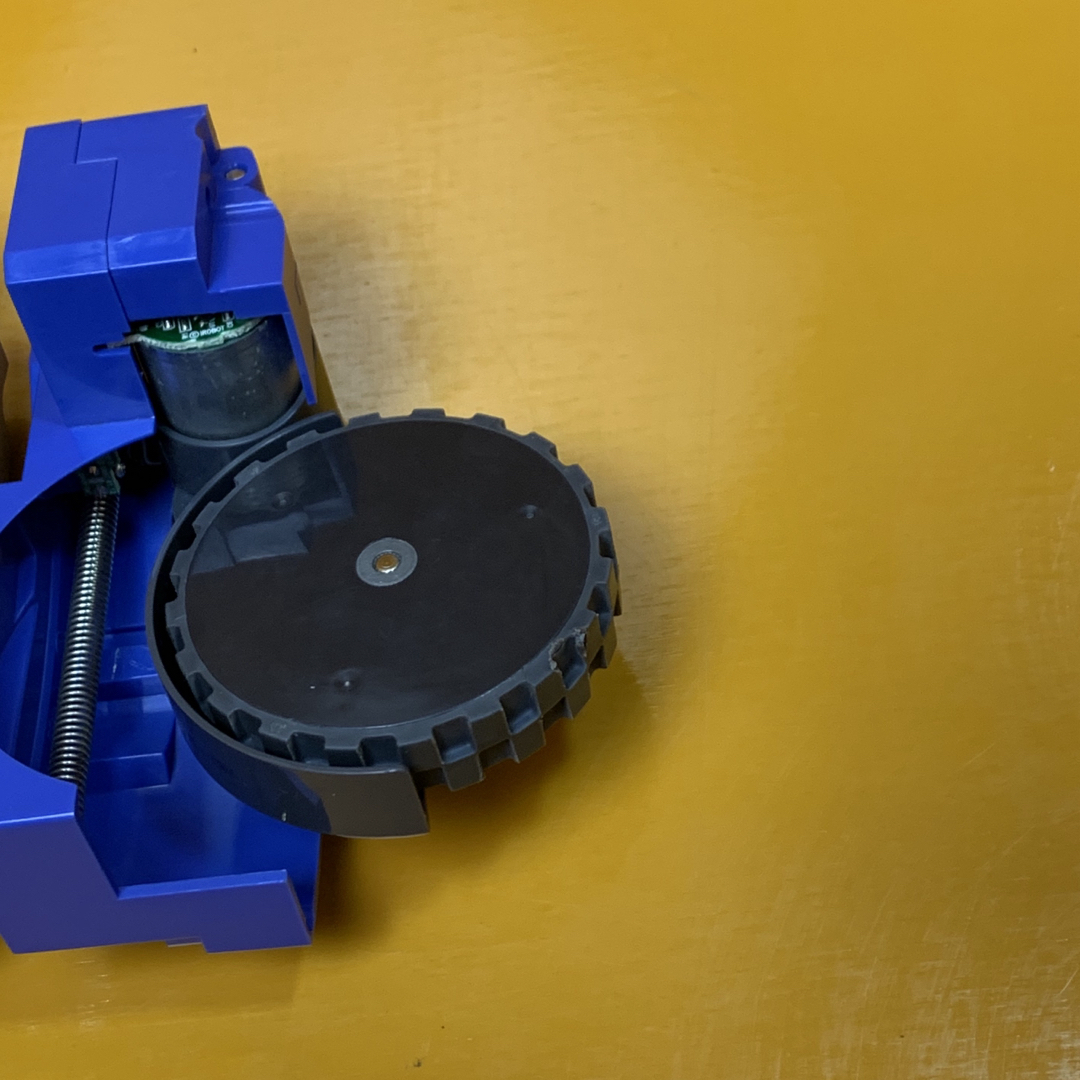 iRobot(アイロボット)のルンバ純正のタイヤモジュール スマホ/家電/カメラの生活家電(掃除機)の商品写真