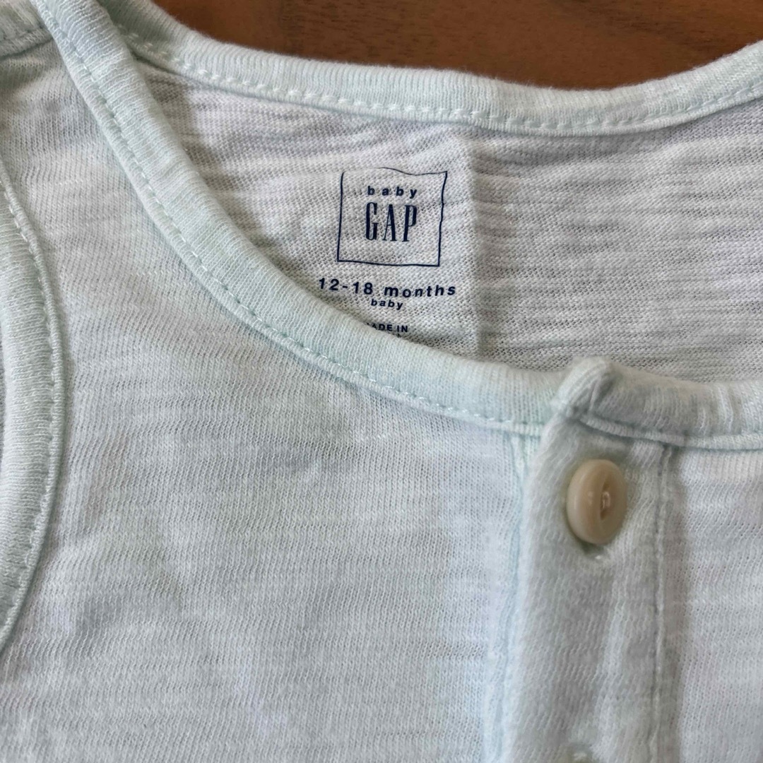 GAP(ギャップ)のGAP baby ロンパース キッズ/ベビー/マタニティのベビー服(~85cm)(ロンパース)の商品写真