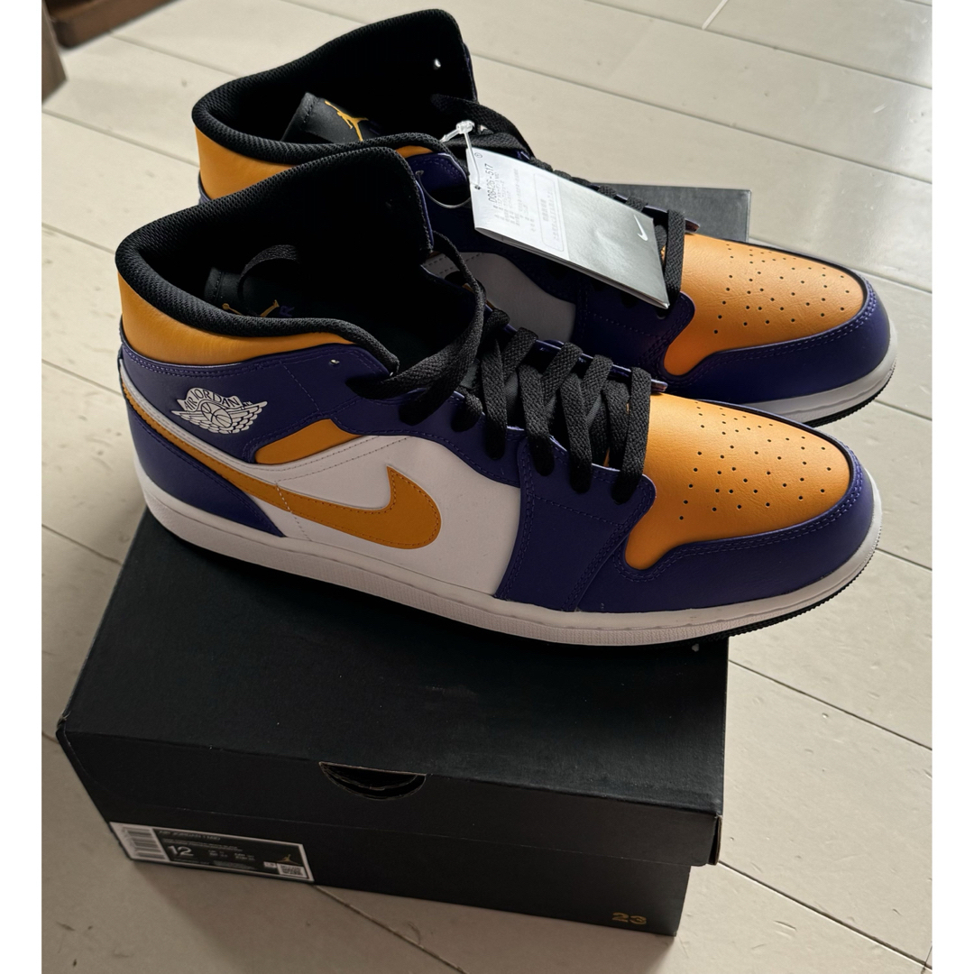 NIKE(ナイキ)のNike Air Jordan 1 Mid "Lakers" メンズの靴/シューズ(スニーカー)の商品写真