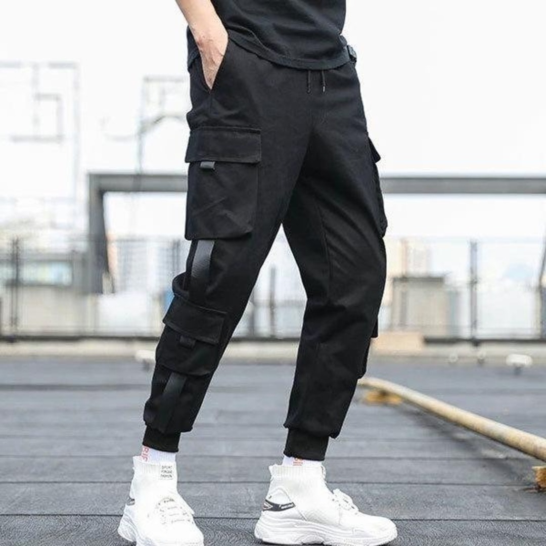 【在庫限り】メンズ　カーゴパンツ　ブラック　XL　ジョガーパンツ　ヒップホップ メンズのパンツ(ワークパンツ/カーゴパンツ)の商品写真