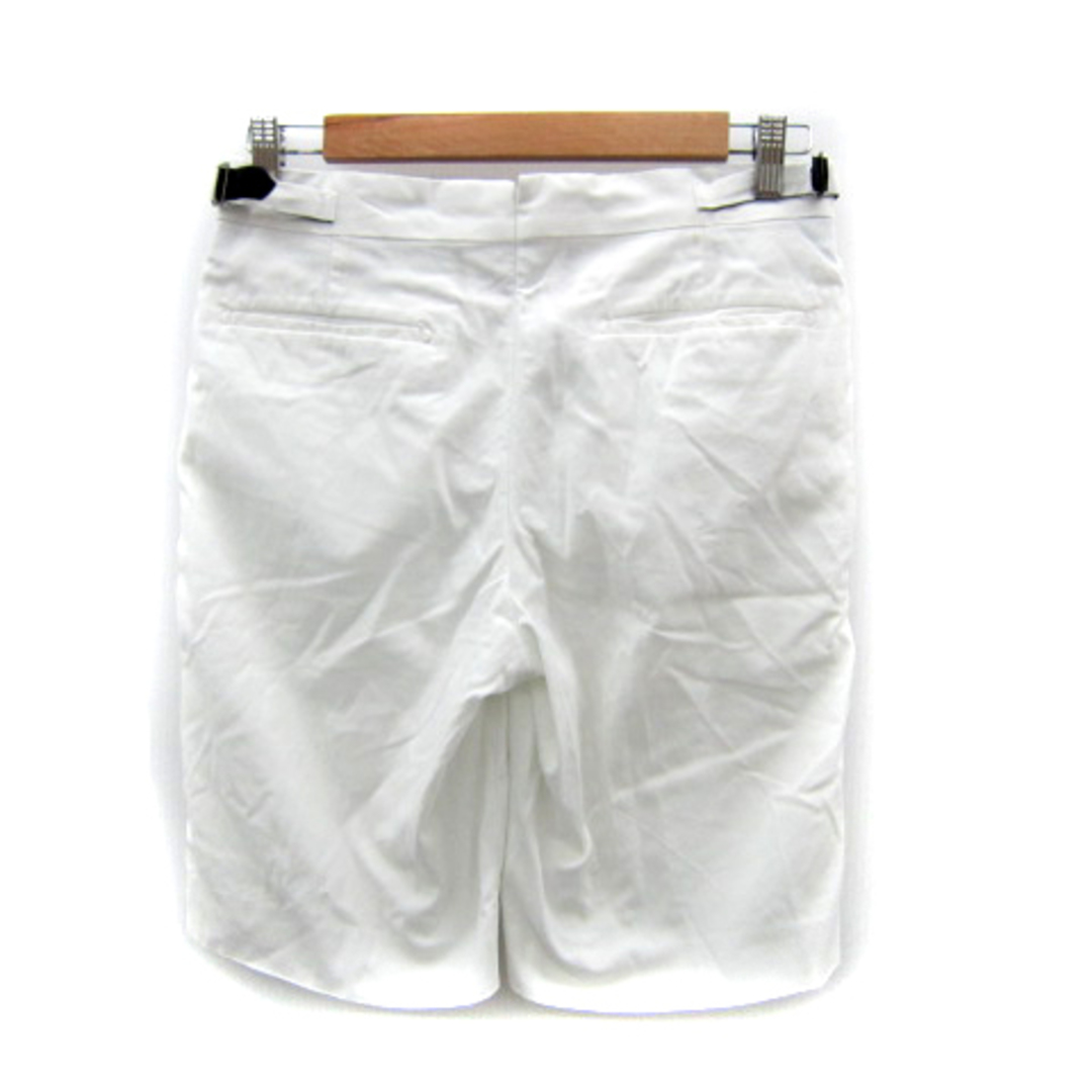 TOMORROWLAND(トゥモローランド)のトゥモローランド ショートパンツ ハーフパンツ 短パン 46 S 白 ホワイト メンズのパンツ(ショートパンツ)の商品写真