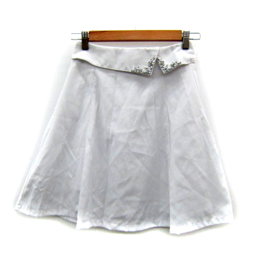 PAGEBOY(ページボーイ)のページボーイ フレアスカート ひざ丈 無地 ビジュー装飾 F 白 ホワイト レディースのスカート(ひざ丈スカート)の商品写真