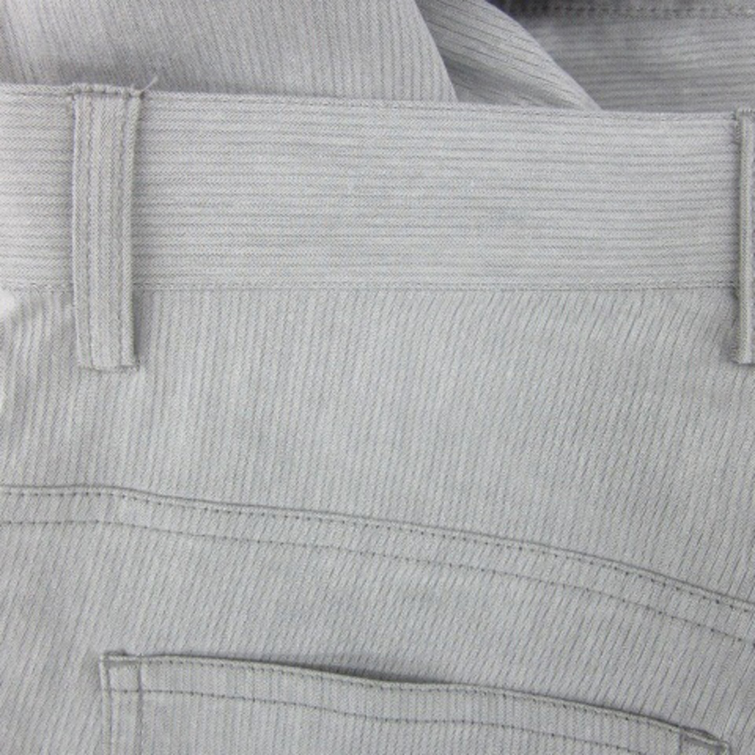 MK MICHEL KLEIN homme(エムケーミッシェルクランオム)のエムケーミッシェルクランオム クロップドパンツ ハーフ丈 46 S ライトグレー メンズのパンツ(スラックス)の商品写真