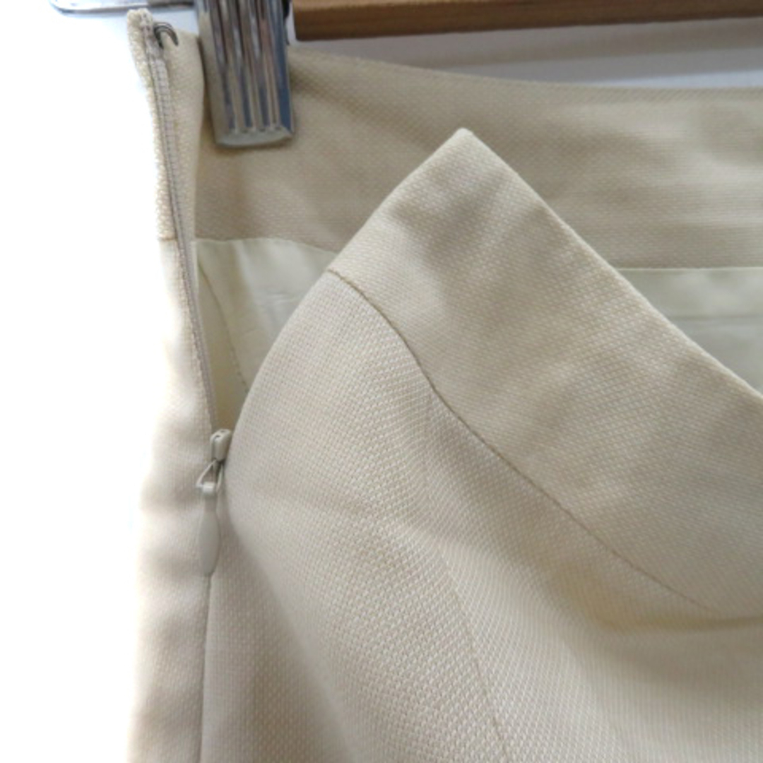 UNITED ARROWS(ユナイテッドアローズ)のユナイテッドアローズ フレアスカート ミモレ丈 無地 ウール シルク混 レディースのスカート(ひざ丈スカート)の商品写真