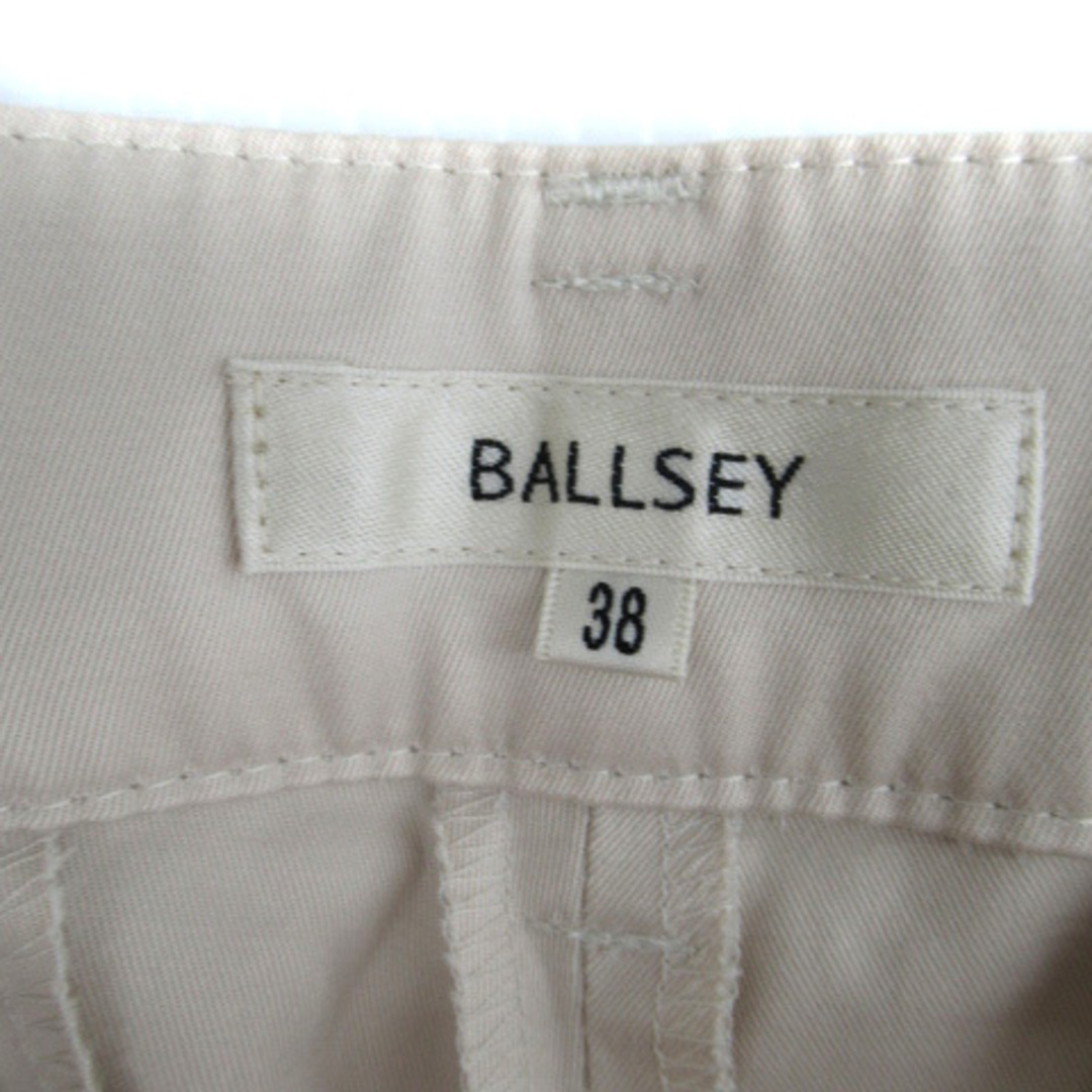 Ballsey(ボールジィ)のボールジー トゥモローランド テーパードパンツ 38 M ライトベージュ レディースのパンツ(その他)の商品写真