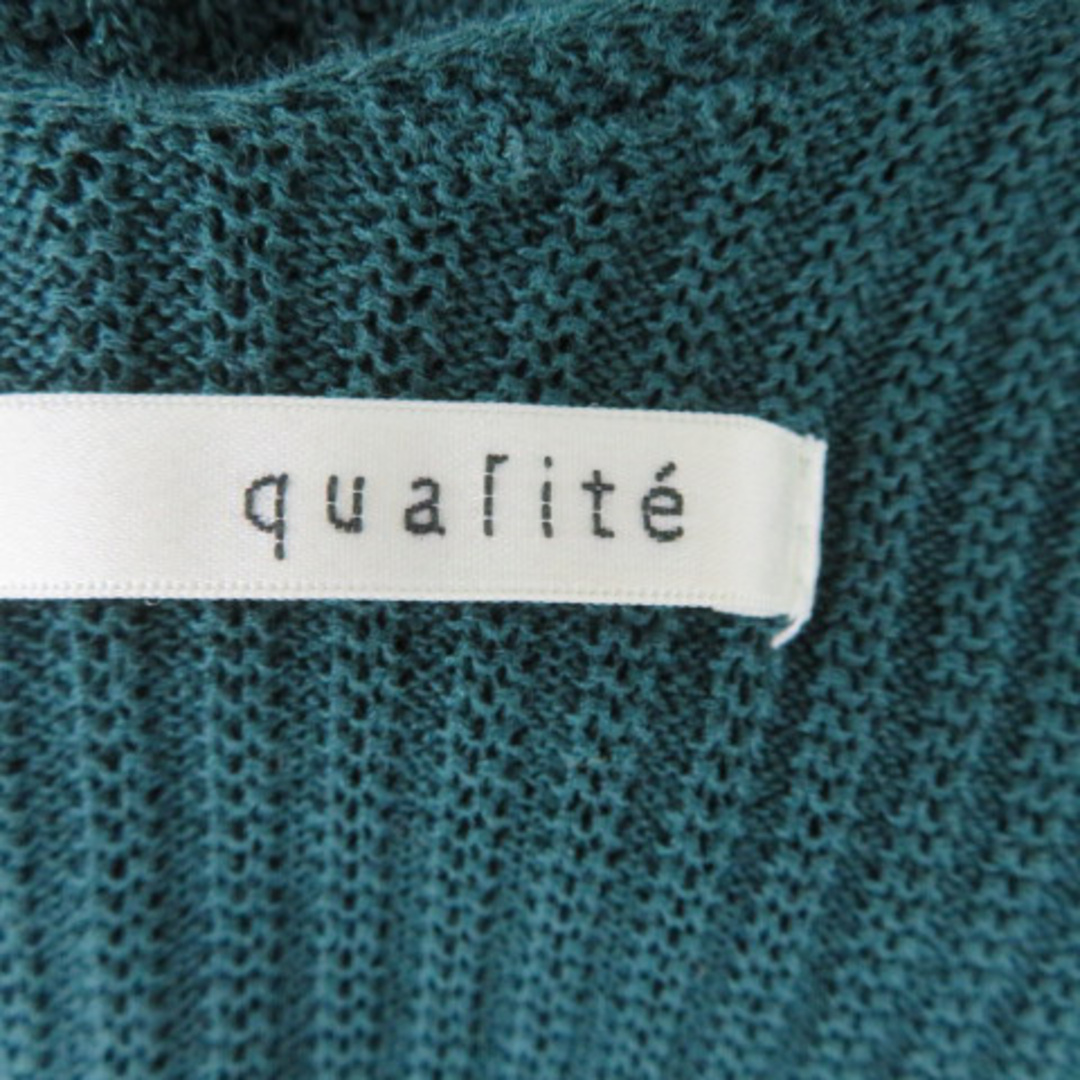 qualite(カリテ)のカリテ ニット カットソー ノースリーブ Vネック 無地 F 緑 グリーン レディースのトップス(ニット/セーター)の商品写真
