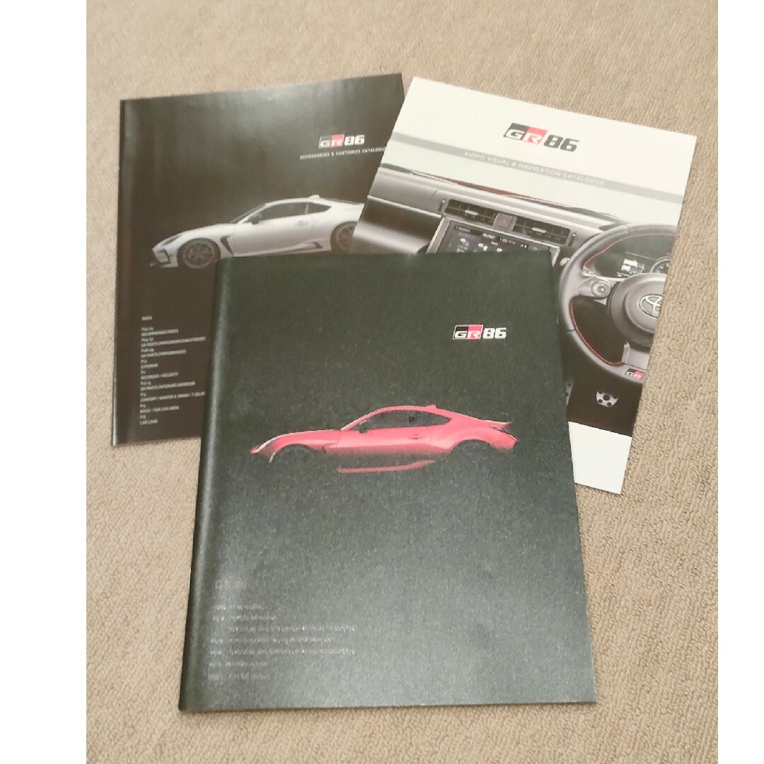 トヨタ(トヨタ)のGR86 カタログセット(2021年10月版) 自動車/バイクの自動車(カタログ/マニュアル)の商品写真