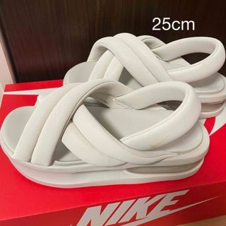 ナイキ(NIKE)のエアマックスアイラ25cm(サンダル)