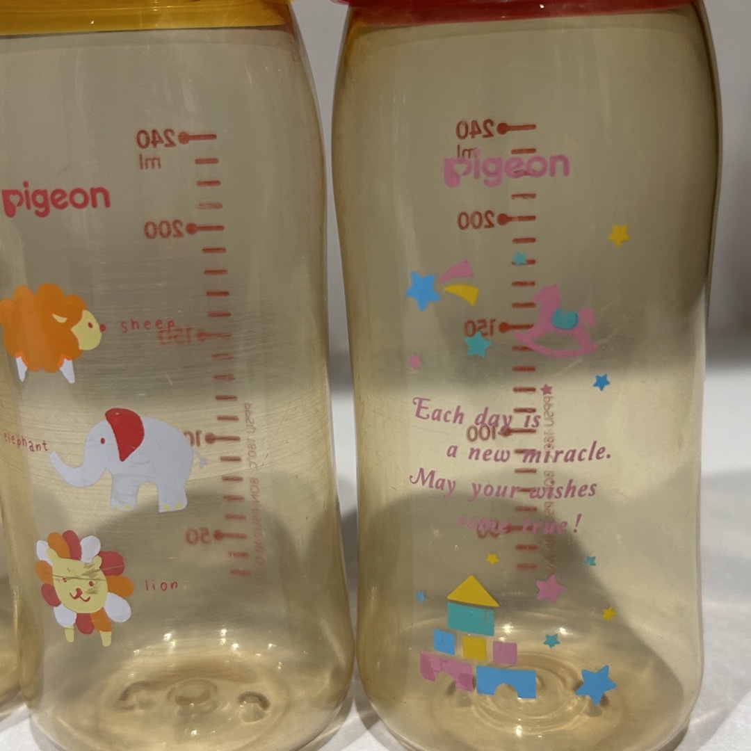 Pigeon(ピジョン)のピジョン　哺乳瓶240ml 3本セット。 キッズ/ベビー/マタニティの授乳/お食事用品(哺乳ビン)の商品写真