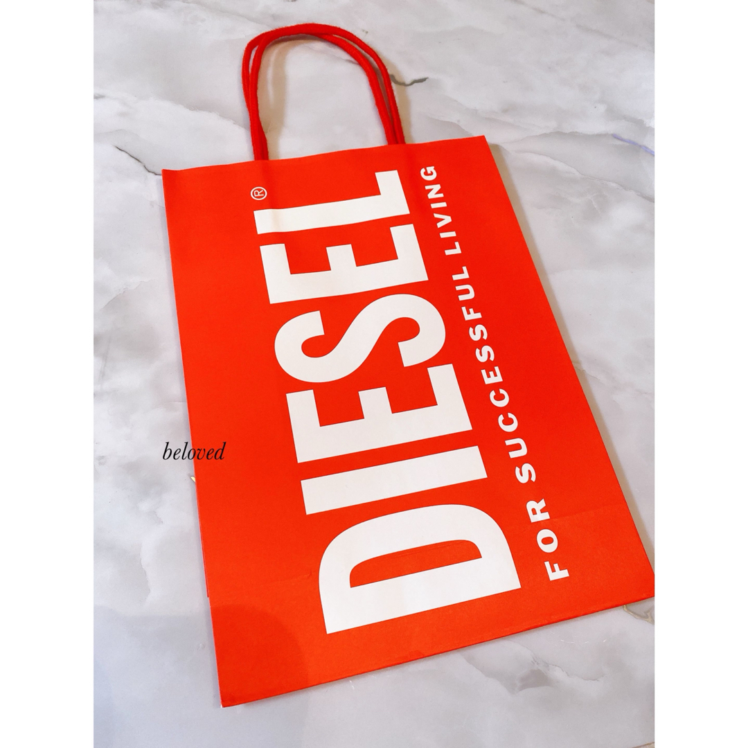 DIESEL(ディーゼル)のDIESEL ディーゼル ショップ袋　紙袋　ショッパー インテリア/住まい/日用品のオフィス用品(ラッピング/包装)の商品写真