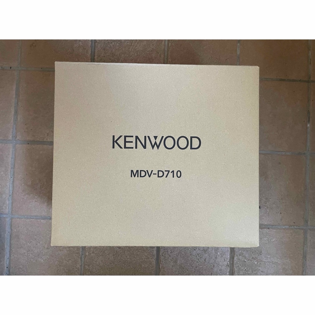 KENWOOD(ケンウッド)の【新品未使用】ケンウッド　カーナビ　MDVーD710 自動車/バイクの自動車(カーナビ/カーテレビ)の商品写真
