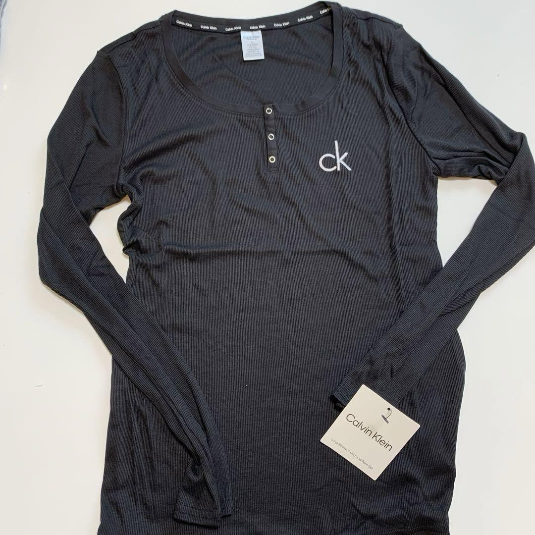 Calvin Klein(カルバンクライン)の【新品】カルバンクライン ロンT ジョガー セットアップ ブラック M レディースのルームウェア/パジャマ(ルームウェア)の商品写真