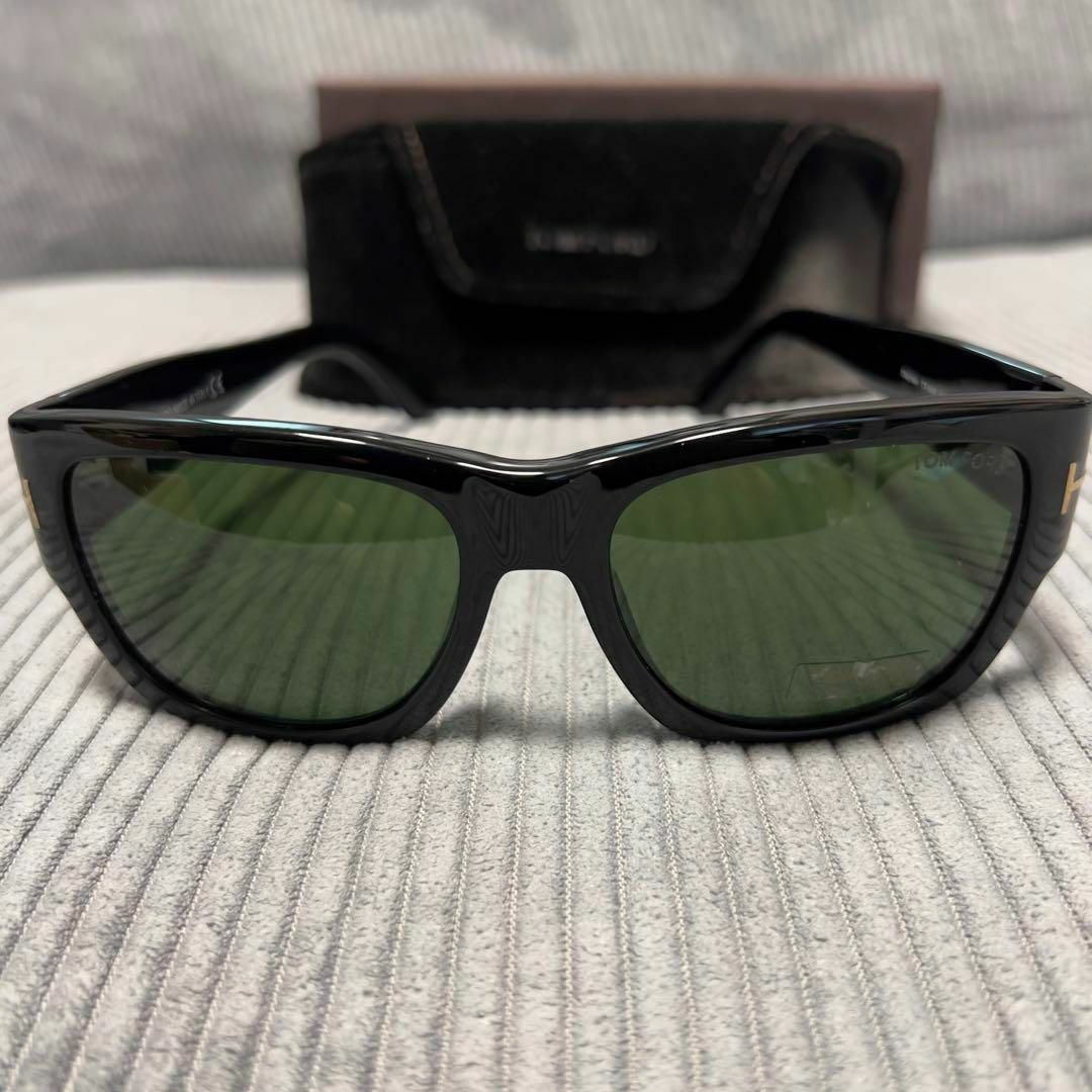 TOM FORD(トムフォード)の新品 Tom Ford トムフォード  サングラス ブラック TF493 01N メンズのファッション小物(サングラス/メガネ)の商品写真