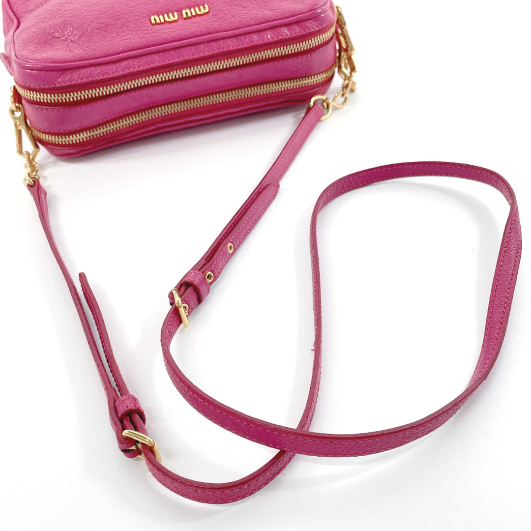 miumiu(ミュウミュウ)のミュウミュウ ショルダーバッグ ラクマ店   ピンク レディースのバッグ(ショルダーバッグ)の商品写真