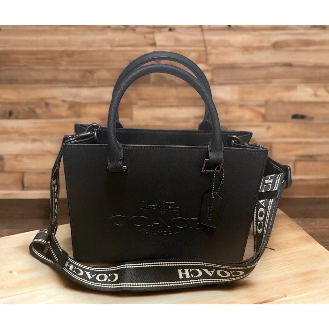 COACH(コーチ)のCOACH  コーチ　レザー　トートバッグ　ブラック　未使用品 レディースのバッグ(トートバッグ)の商品写真