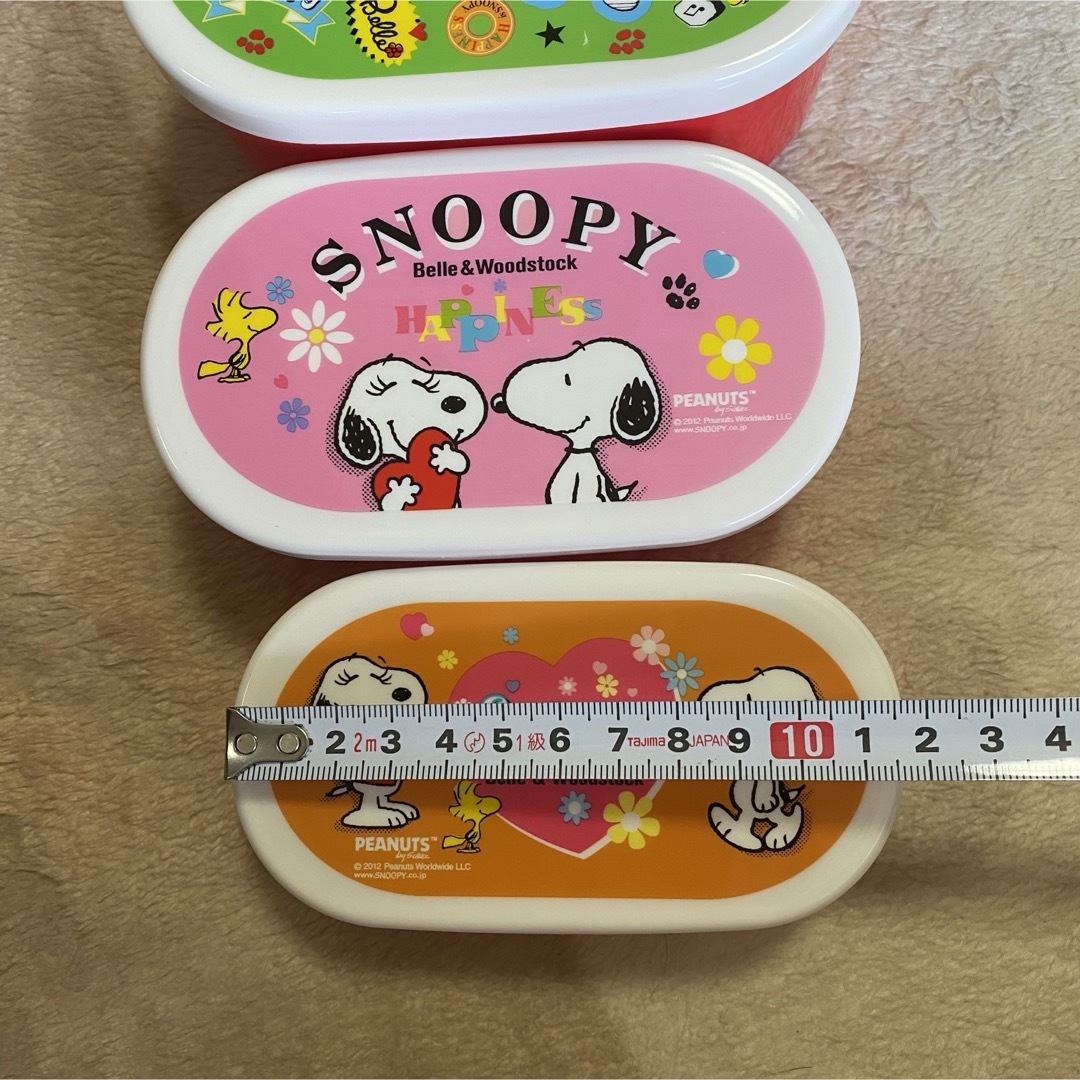 SNOOPY(スヌーピー)の未使用　スヌーピー　お弁当箱　4つ　まとめ売り　重ねられる エンタメ/ホビーのおもちゃ/ぬいぐるみ(キャラクターグッズ)の商品写真