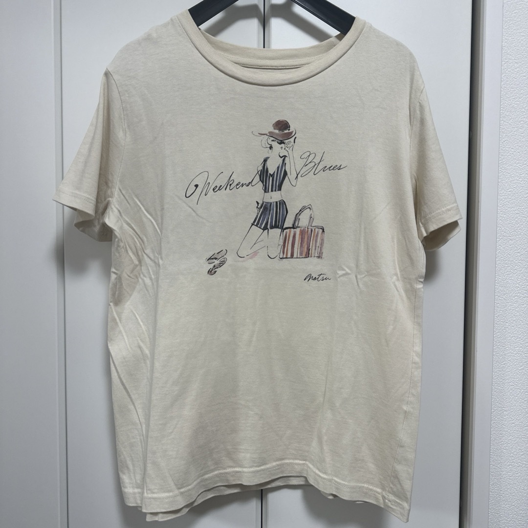 GU(ジーユー)のGU Mサイズ　ベージュ　半袖トップス メンズのトップス(Tシャツ/カットソー(半袖/袖なし))の商品写真