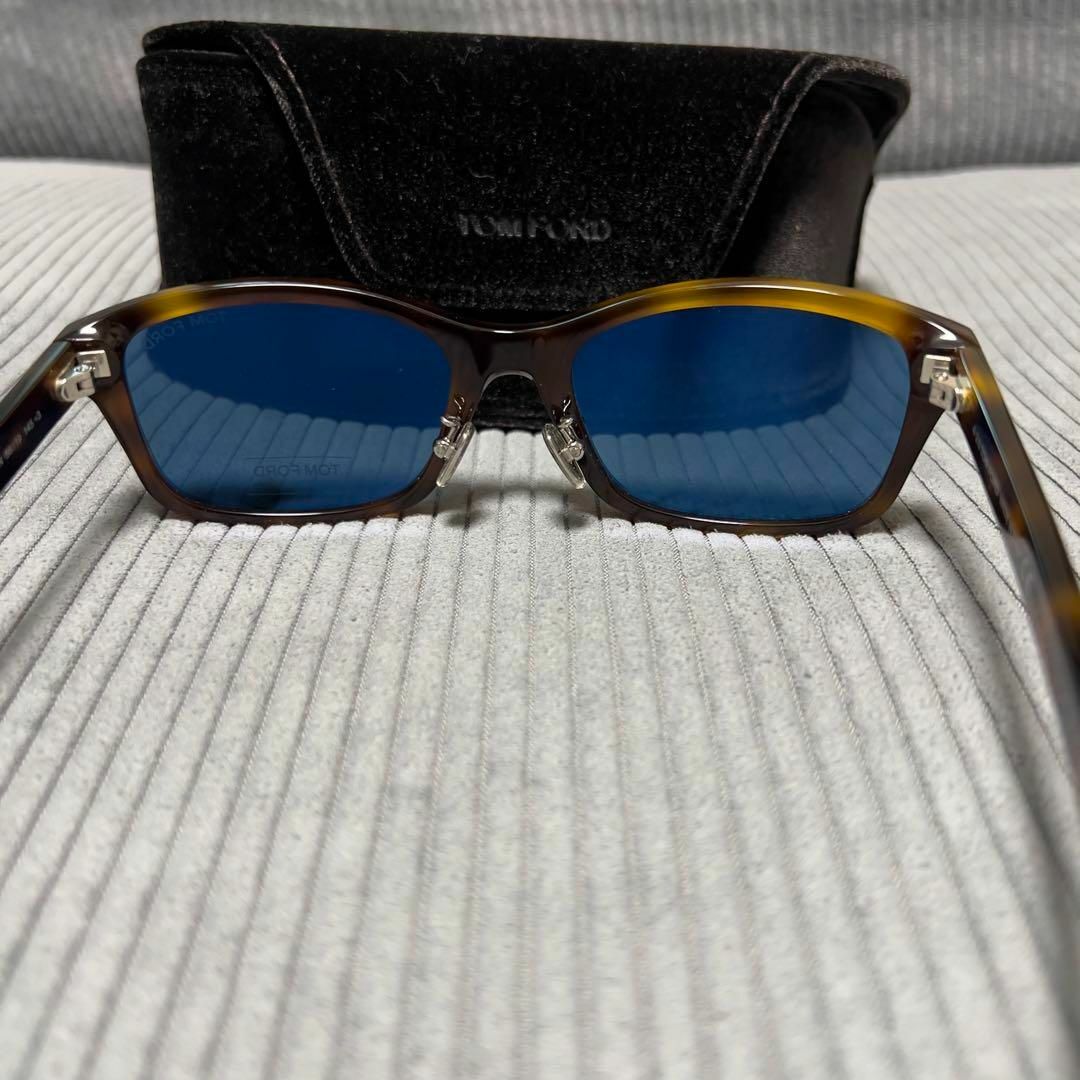 TOM FORD(トムフォード)の新品 Tom Ford トムフォード  ブルーレンズサングラス TF875-D メンズのファッション小物(サングラス/メガネ)の商品写真