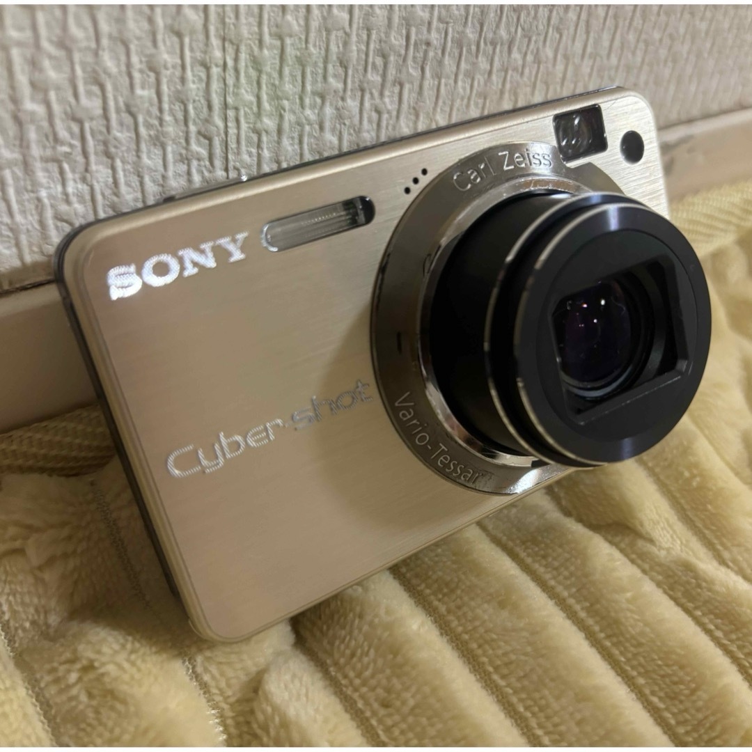 SONY(ソニー)のソニー　サイバーショット　デジカメ　DSC-W170 ゴールド　動作確認済み スマホ/家電/カメラのカメラ(コンパクトデジタルカメラ)の商品写真