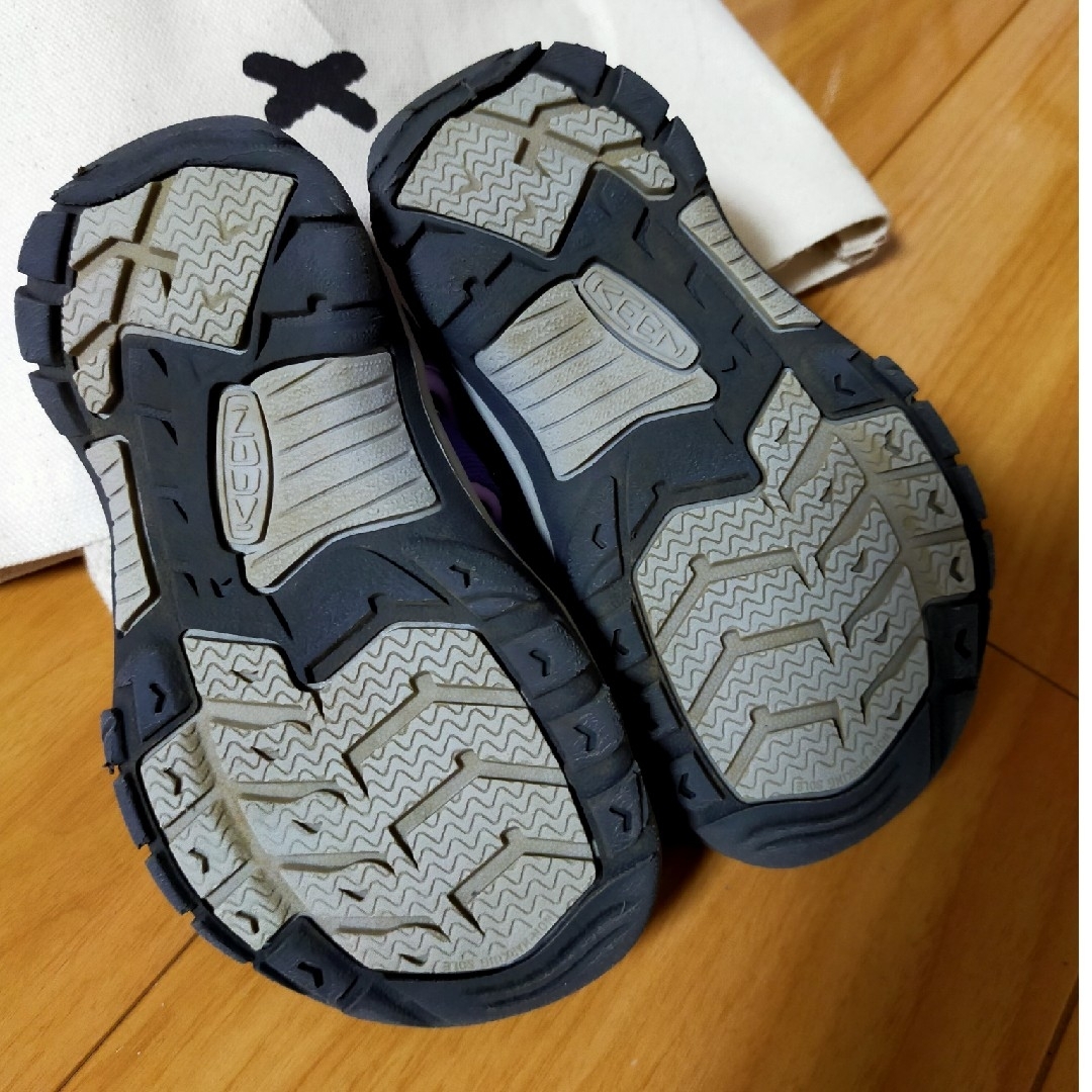 KEEN(キーン)のKEEN 子供用サンダル　17cm キッズ/ベビー/マタニティのキッズ靴/シューズ(15cm~)(サンダル)の商品写真