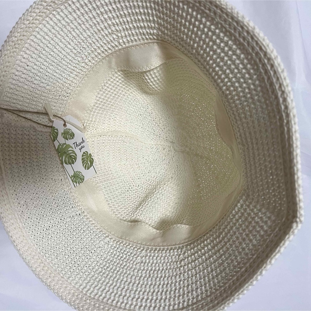新品 ロゴ入り バケットハット 日焼け対策 紫外線防止 小顔効果 ホワイト 外出 レディースの帽子(ハット)の商品写真