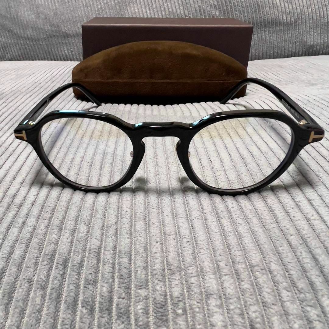 TOM FORD(トムフォード)の新品 TOM FORD トムフォード  メガネ 伊達眼鏡 フレーム FT5726 レディースのファッション小物(サングラス/メガネ)の商品写真