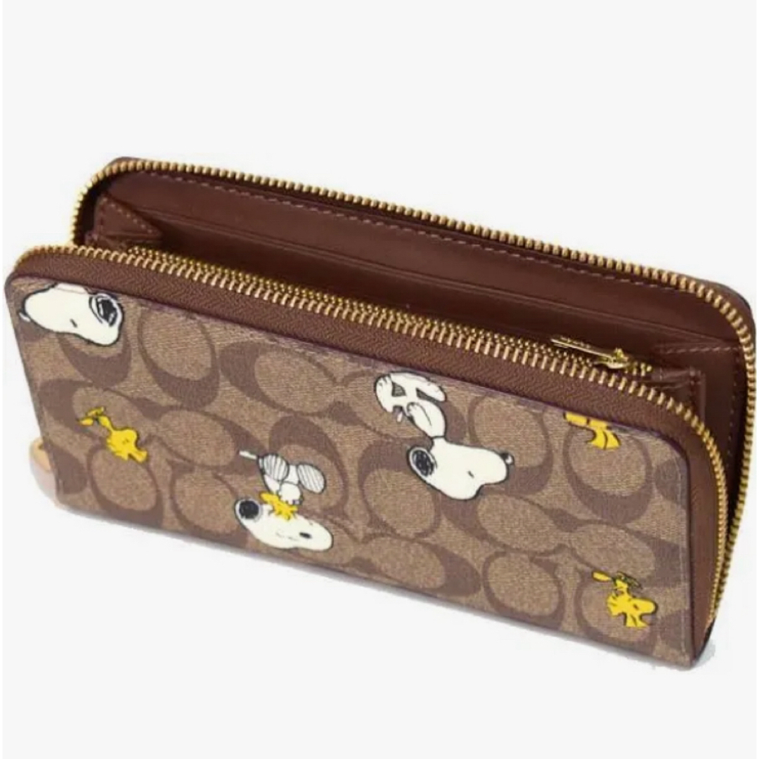 COACH(コーチ)のCOACH 長財布　SNOOPY×PEANUTS 新品 レディースのファッション小物(財布)の商品写真