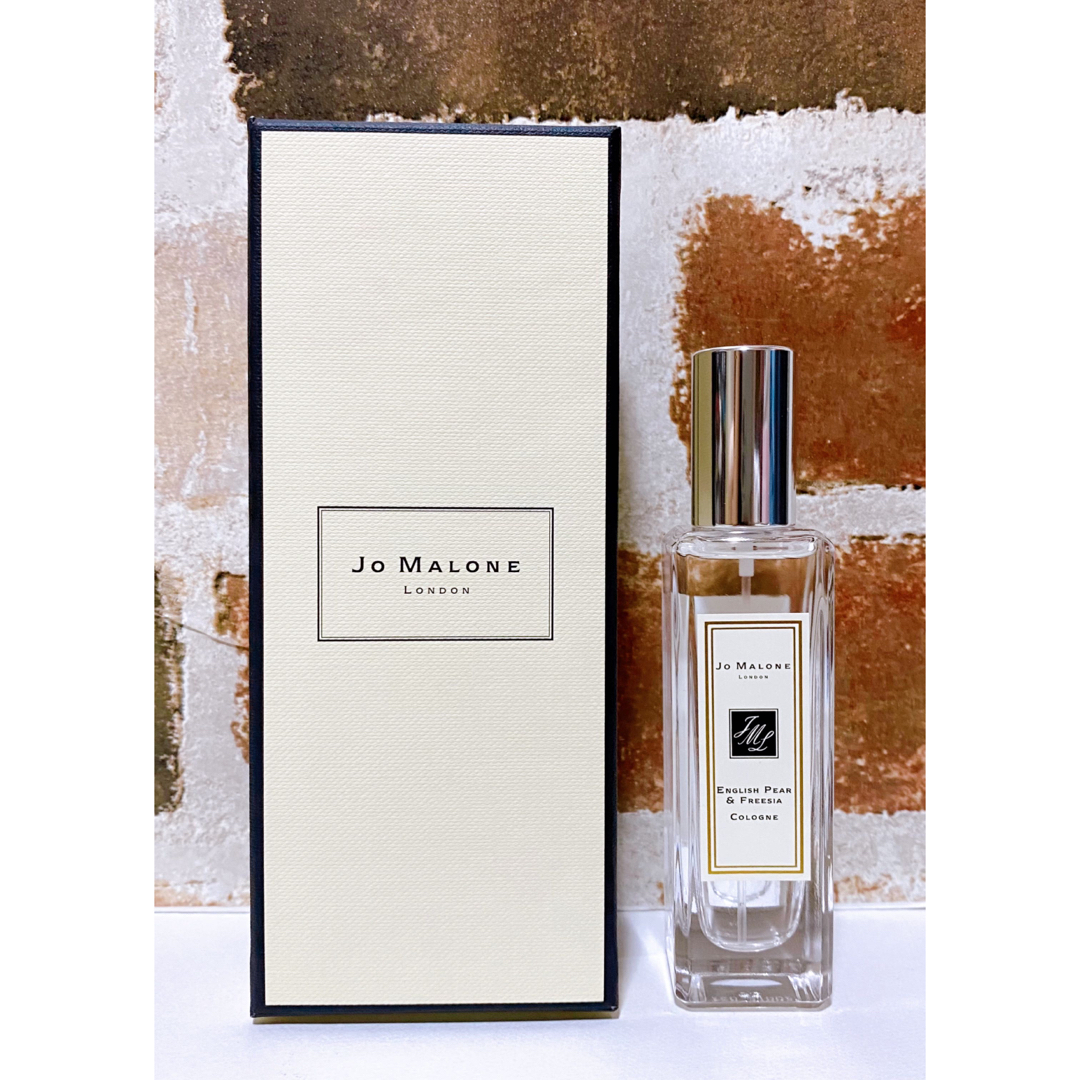 Jo Malone(ジョーマローン)の【新品】Jo MALONE イングリッシュペアー&フリージア コロン 30ml コスメ/美容の香水(香水(女性用))の商品写真