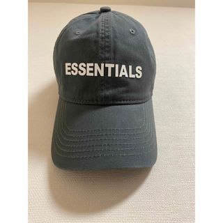 Essentials キャップ