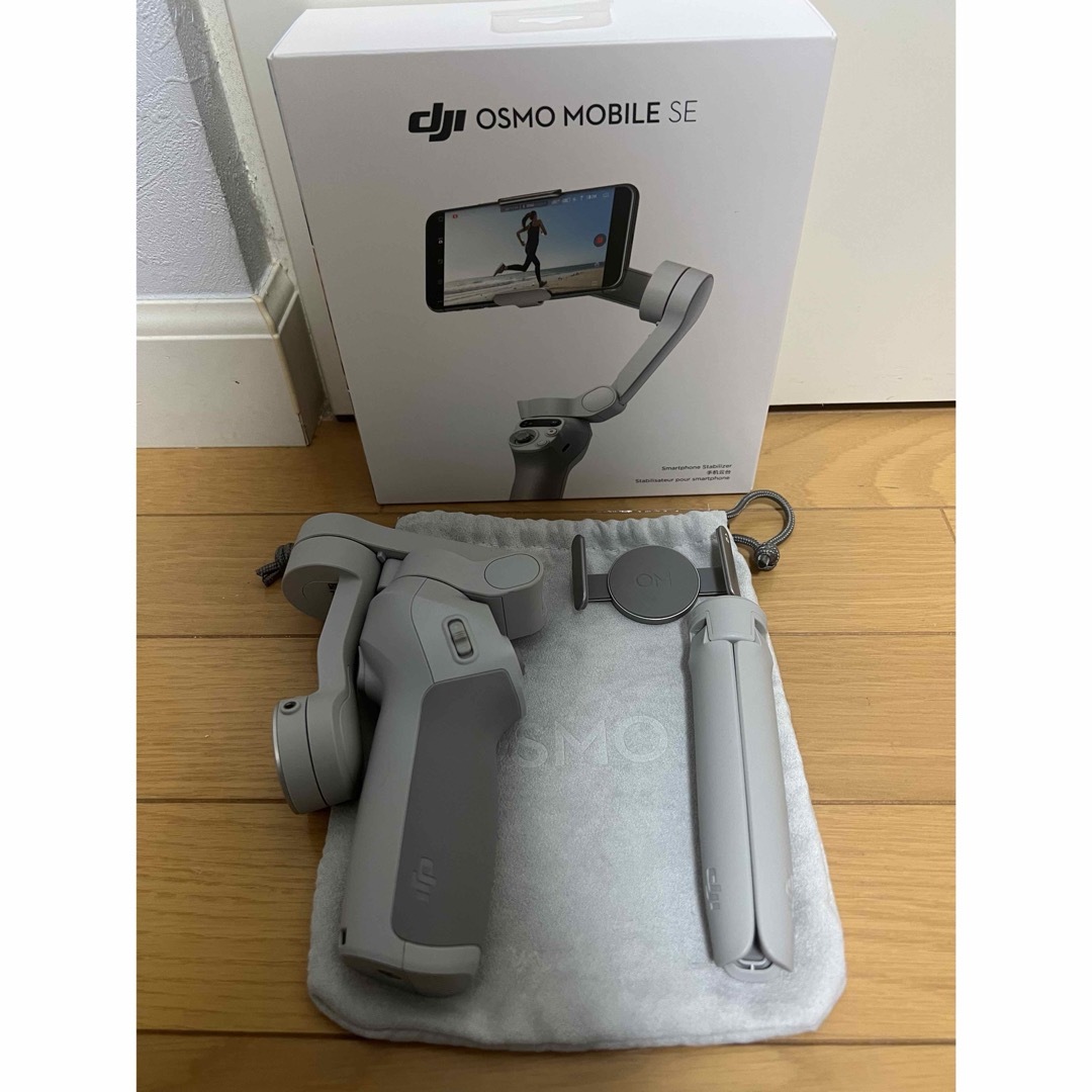 dji osmo mobile se スマホ/家電/カメラのスマホアクセサリー(その他)の商品写真