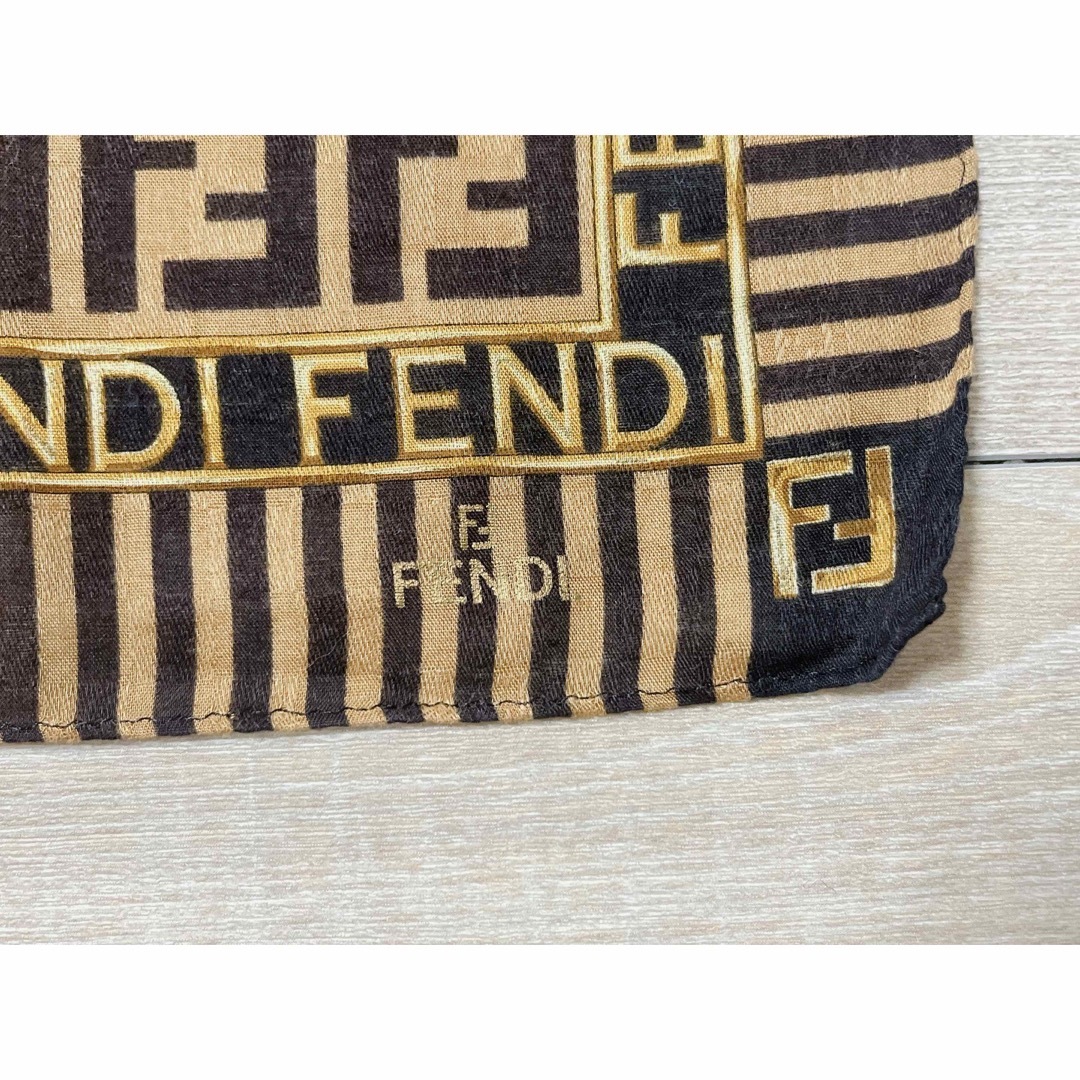 FENDI(フェンディ)のFENDI/ロゴハンカチ レディースのファッション小物(ハンカチ)の商品写真